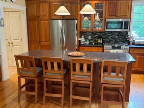 5 Twin Brooks Dr in Hanover, NH - Building Photo - Building Photo