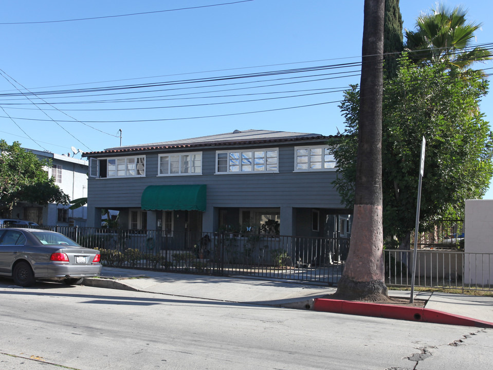 1720 N Normandi Ave in Los Angeles, CA - Foto de edificio