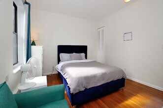350 E 79th St in New York, NY - Building Photo - Building Photo