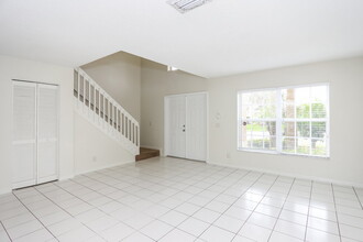 10627 Buttonwood Lake Dr in Boca Raton, FL - Building Photo - Building Photo