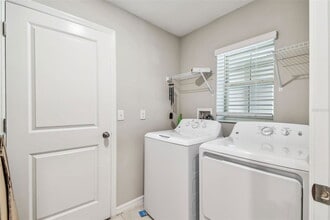 9437 Lemon Drop Lp in Sun City Center, FL - Building Photo - Building Photo