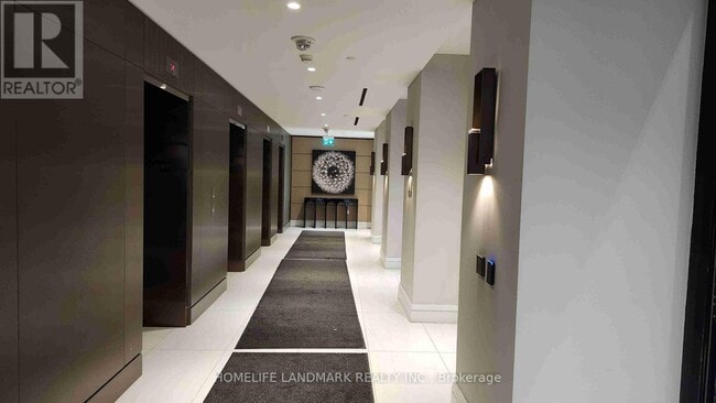 property at 39 Roehampton Ave