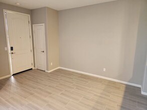 44059 Calle Luz in Temecula, CA - Building Photo - Building Photo