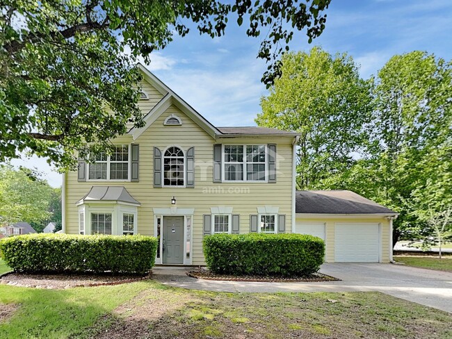 property at 1728 Silverchase Dr SW