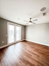 9500 Blue Mound Rd in Fort Worth, TX - Foto de edificio - Building Photo