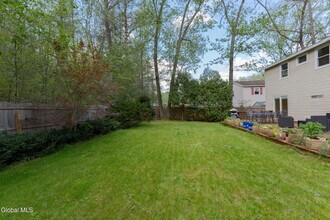 3 Heather Ln in Saratoga Springs, NY - Building Photo - Building Photo