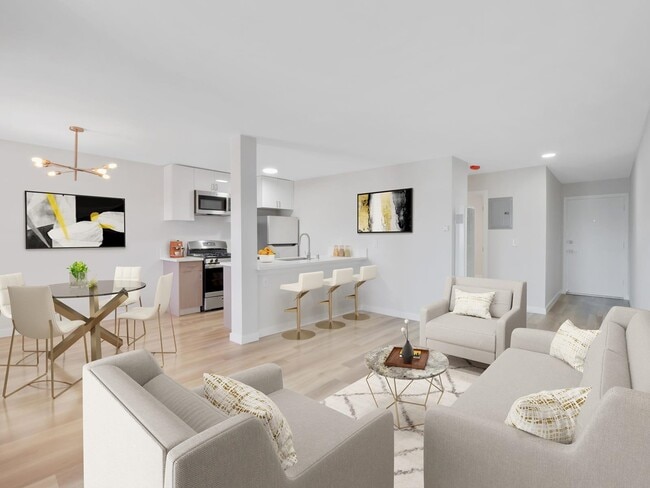 The CitiZen at 4006 Emerald Street in Torrance, CA - Foto de edificio - Building Photo