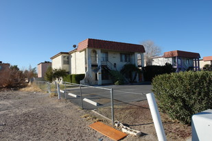 5633 E Lake Mead Blvd Apartments