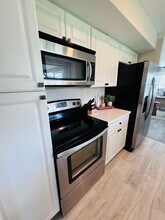 13926 Sunset Dr in Largo, FL - Building Photo - Building Photo