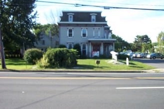 17-19 Silver Ln in East Hartford, CT - Building Photo - Building Photo