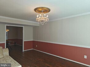 6861 Brian Michael Ct in Springfield, VA - Building Photo - Building Photo