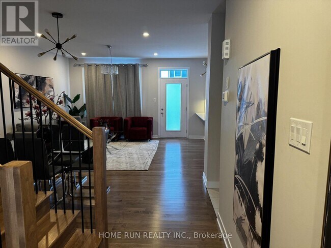 431 Epoch St in Ottawa, ON - Building Photo - Building Photo