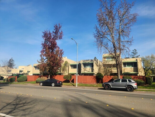 property at 2970 Yulupa Ave