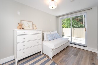 123 Sewall Ave, Unit 1G in Brookline, MA - Building Photo - Building Photo