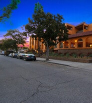 Windsor Villas in Glendale, CA - Building Photo