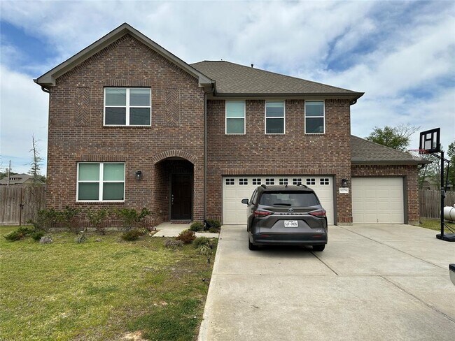 property at 12376 N Chestnut Hls Dr