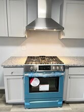 1311 Hanover St in Manchester, NH - Building Photo - Building Photo