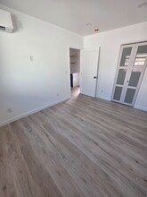 2895 Canal Ave in Long Beach, CA - Foto de edificio - Building Photo