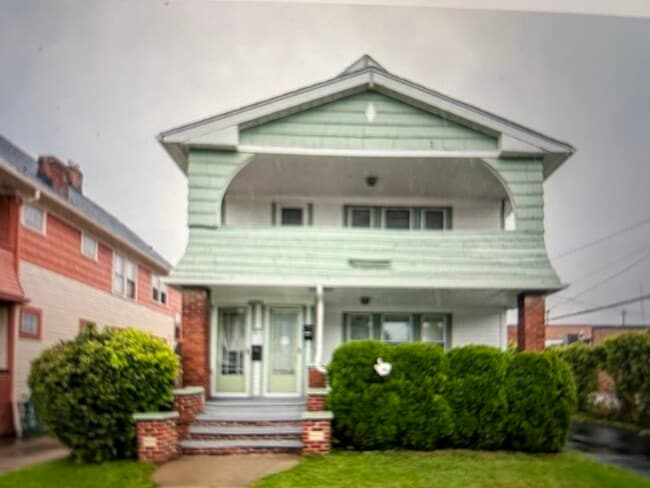 16501 Nicholas Ave, Unit upstairs