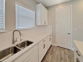 11019 Devonbridge Dr in Palmetto, FL - Building Photo - Building Photo