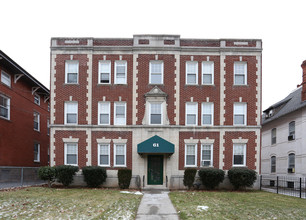 LORD COMMONS APARTMENTS in Hartford, CT - Building Photo - Building Photo