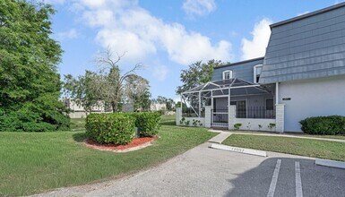 12057 Basin St N in Wellington, FL - Building Photo - Building Photo