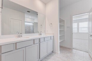 22135 Ingham Blf Ln in Cypress, TX - Building Photo