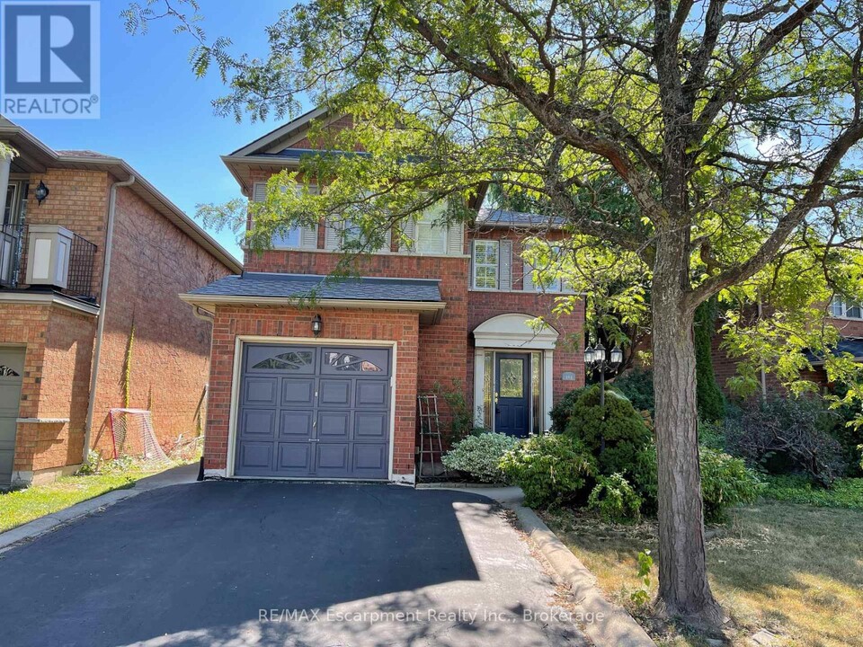 454 Pondview Pl in Oakville, ON - Building Photo