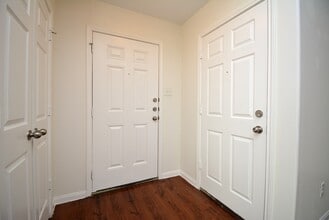 12010 Gregory Crossing Way in Houston, TX - Building Photo - Building Photo