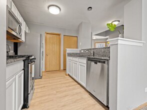 2361 Stoughton Cir in Aurora, IL - Building Photo - Building Photo