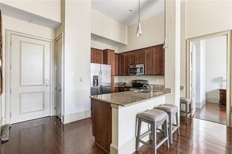 1201 Canal St, Unit 501 in New Orleans, LA - Building Photo - Building Photo