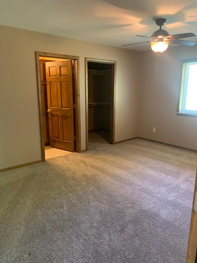 940 E Wisconsin St in Chippewa Falls, WI - Building Photo - Building Photo