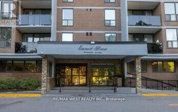 85 Emmett Ave in Toronto, ON - Building Photo - Building Photo