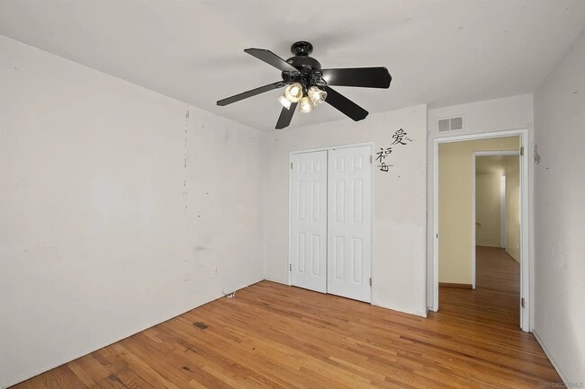 62 E Palomar Dr in Chula Vista, CA - Foto de edificio - Building Photo