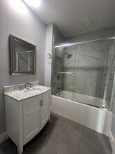 55 W 5th St, Unit 5 in Boston, MA - Building Photo - Building Photo