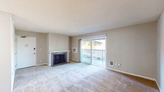 551 Alameda del Prado in Novato, CA - Building Photo