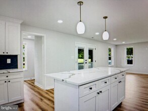 15990 Charles Town Rd in Charles Town, WV - Building Photo - Building Photo