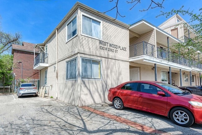 property at 1010 W 23rd St