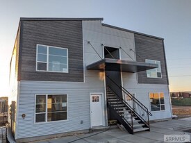 591 Turin Way in Rexburg, ID - Building Photo