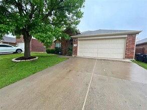 6304 Spring Ranch Dr in Fort Worth, TX - Building Photo - Building Photo