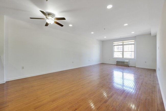 9252 John F. Kennedy Blvd in North Bergen, NJ - Building Photo - Building Photo