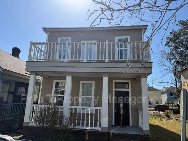 property at 513 E 33rd St