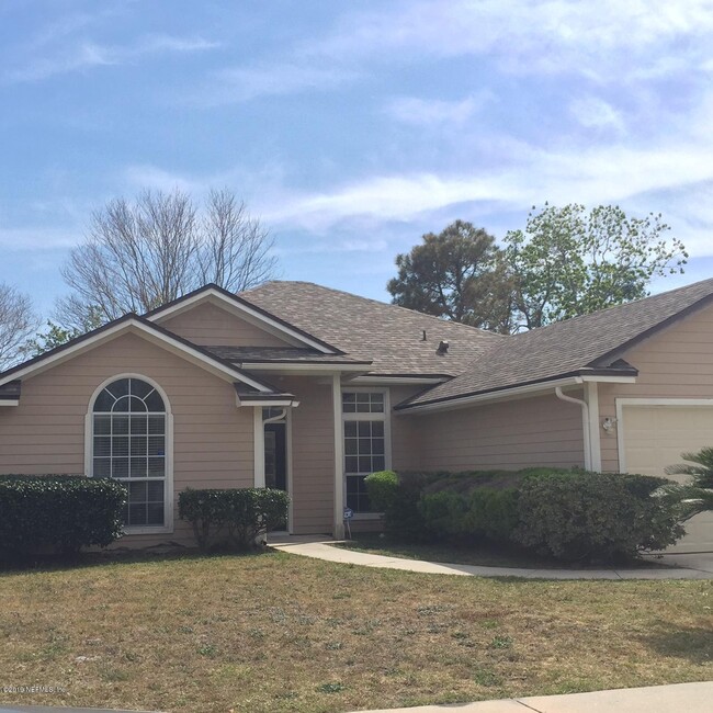 property at 12390 Casheros Cove Dr S