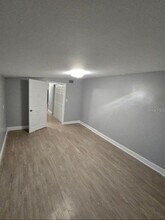 4406 W Paris St in Tampa, FL - Building Photo - Building Photo
