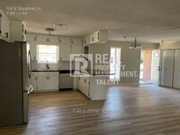 104 S Sunshine Ln in Ltl Rvr Acad, TX - Building Photo - Building Photo