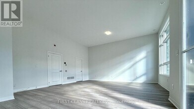 51 Harold Wilson Ln in Richmond Hill, ON - Building Photo - Building Photo