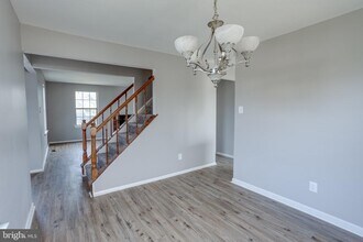 101 Bayberry Ct in Evesham, NJ - Building Photo - Building Photo