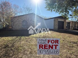 538 Maddux St in San Antonio, TX - Building Photo