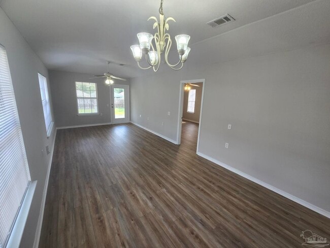 3115 Flintlock Dr in Pensacola, FL - Building Photo - Building Photo