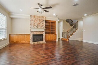 1854 Yorkshire Cir in Lewisville, TX - Foto de edificio - Building Photo